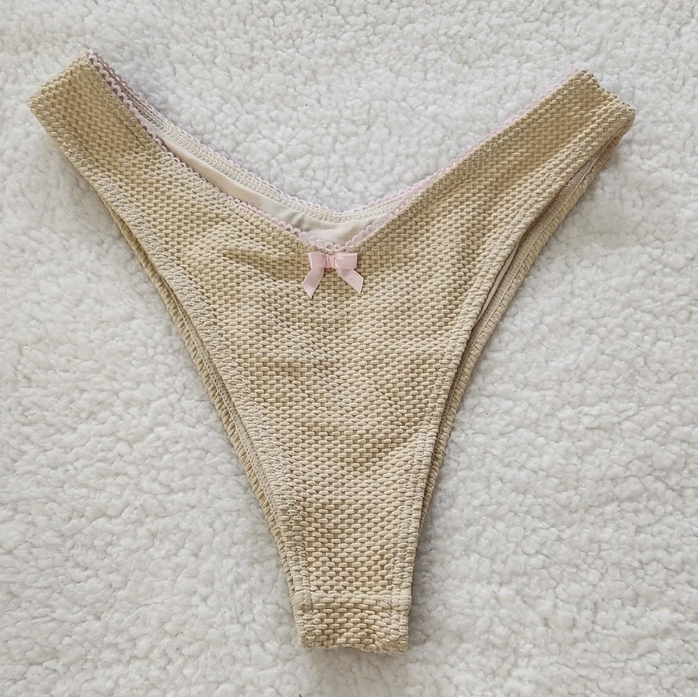 New!Frankie's Bikinis Enzo Thermal Bikini Bottom‎
